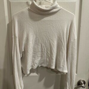 Cream Long Sleeved Cropped Hollister Sweater